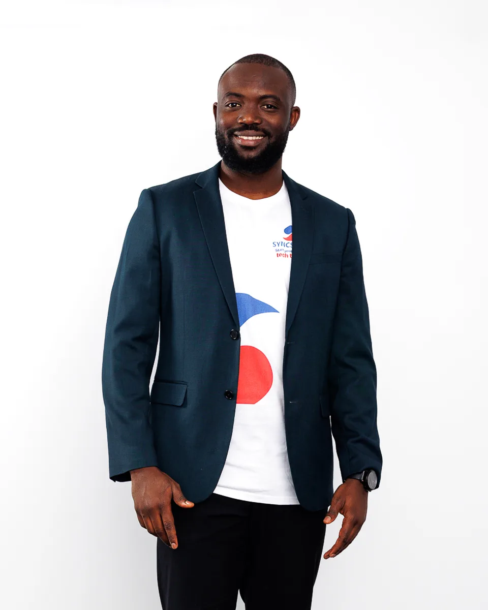 Noah Oloja, founder of Apex Growth OS